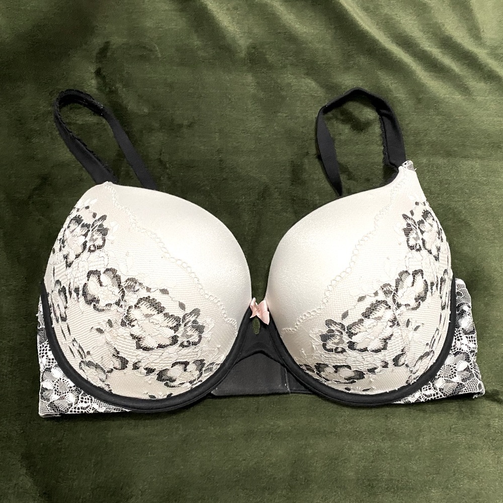 Body By Victoria 36DD bra
